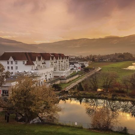 Prestige Harbourfront Resort, Worldhotels Luxury Salmon Arm Eksteriør bilde