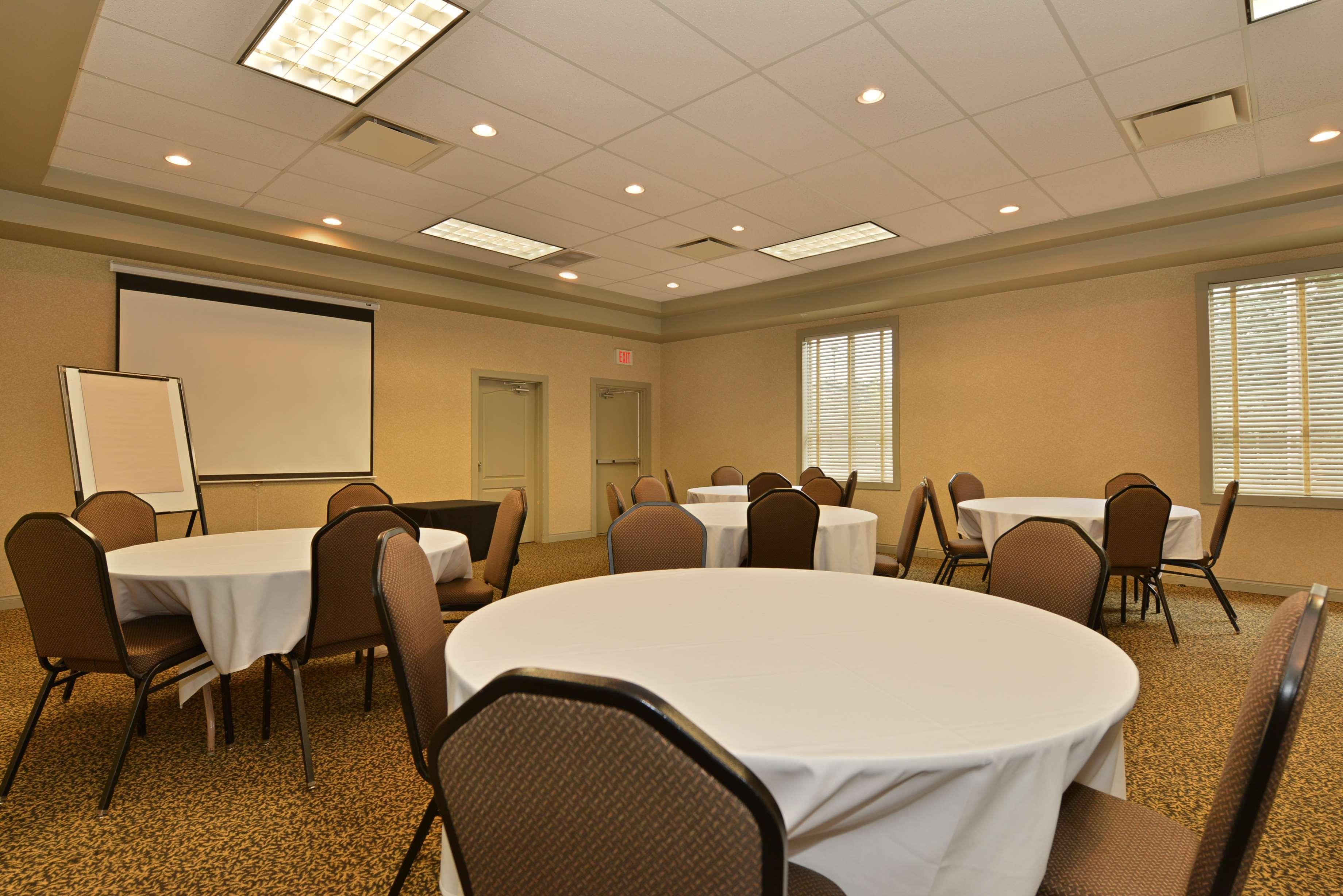 Prestige Harbourfront Resort, Worldhotels Luxury Salmon Arm Eksteriør bilde