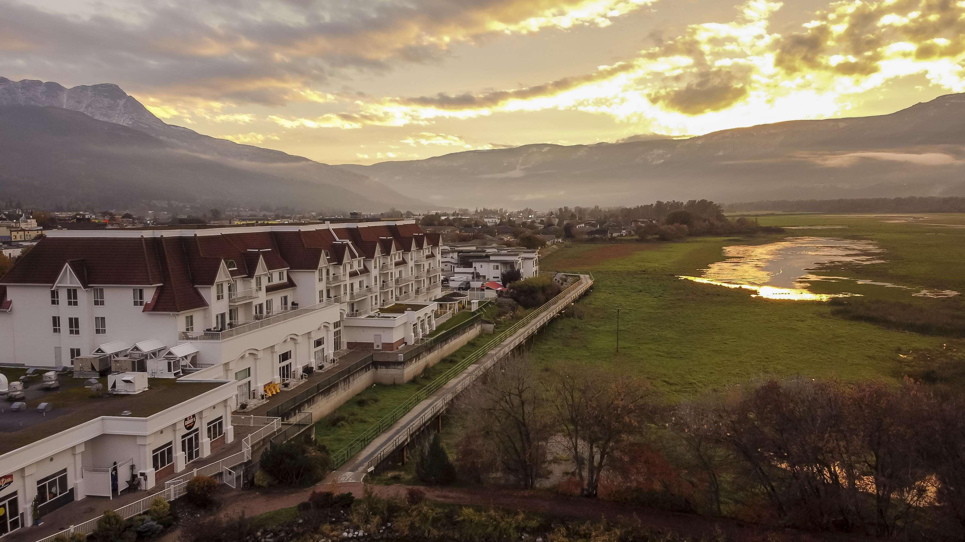 Prestige Harbourfront Resort, Worldhotels Luxury Salmon Arm Eksteriør bilde