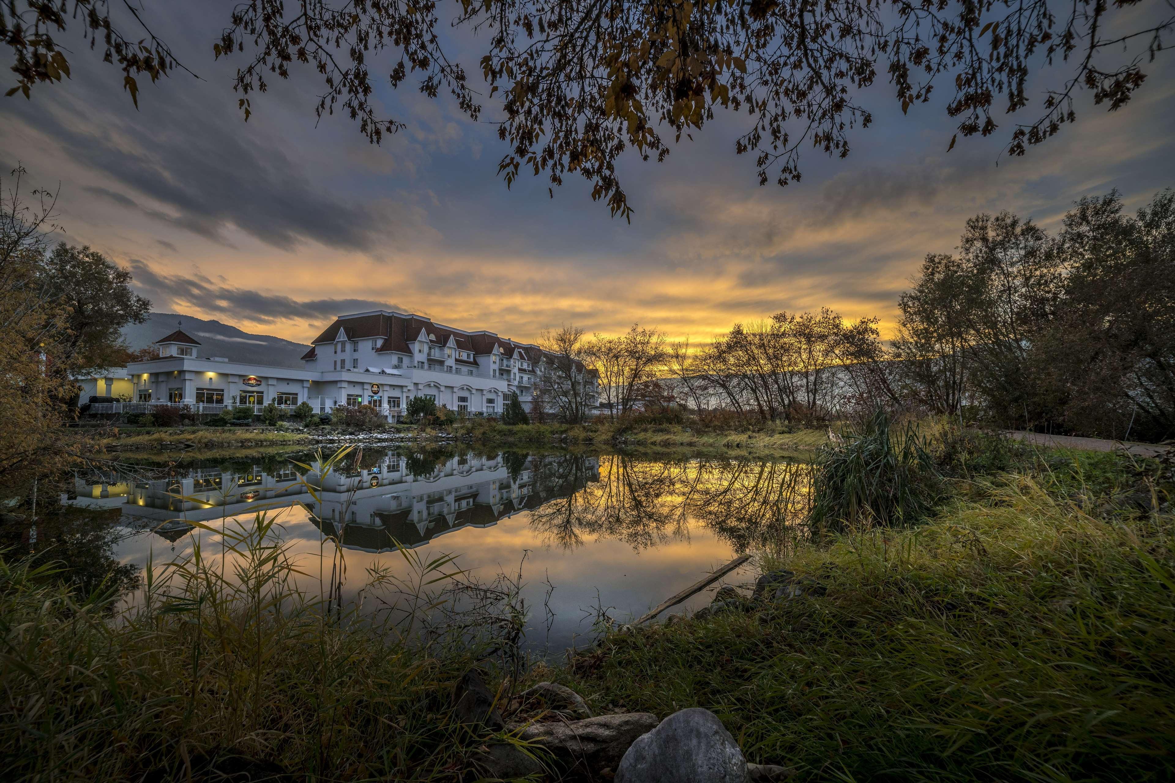 Prestige Harbourfront Resort, Worldhotels Luxury Salmon Arm Eksteriør bilde